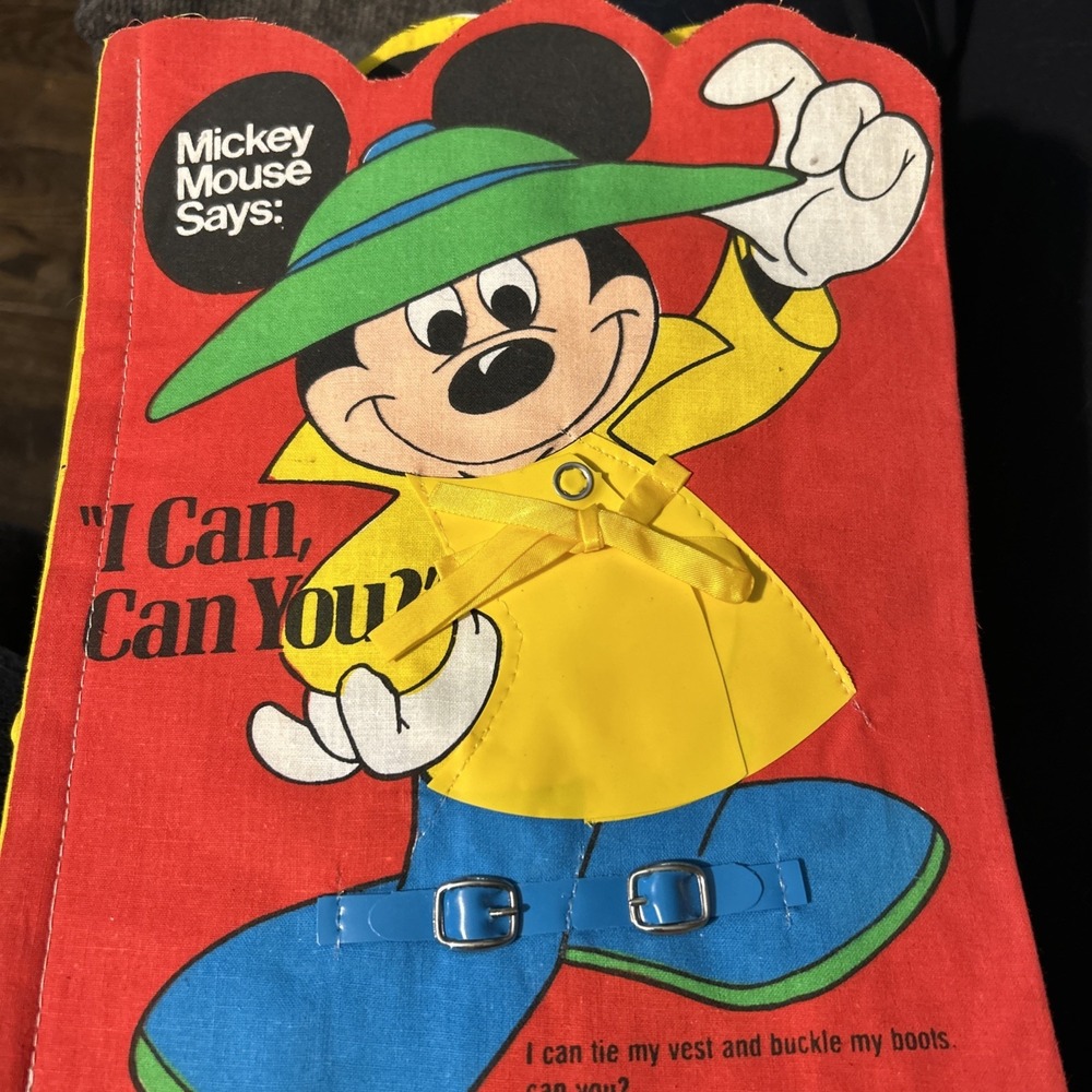 Vintage‎ Mickey Mouse Says I Can Can You Cloth Walt Disney Book 1982 Collectible